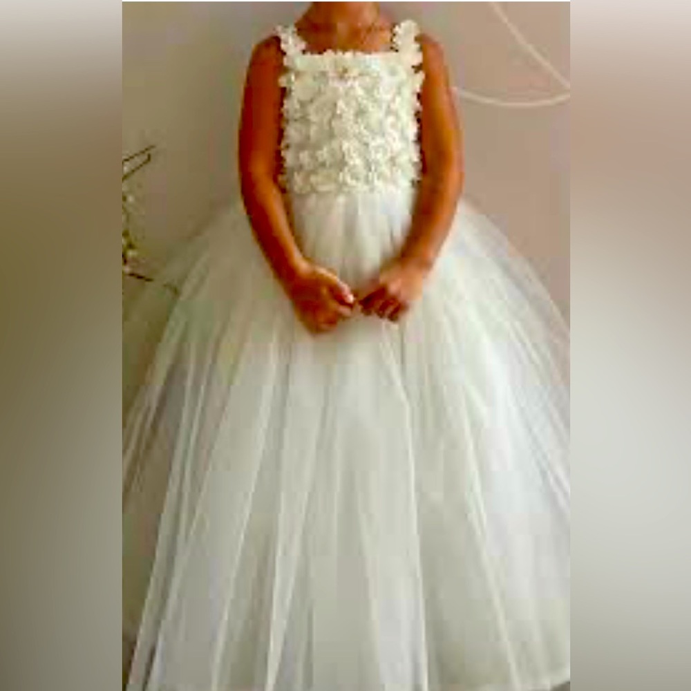 Elegant White Flower Girl Dress.